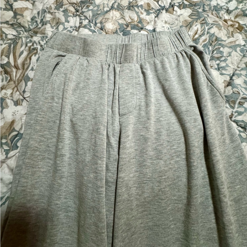 Bleusalt Women's Classic Gray Trancas Trousers - Picture 6 of 9
